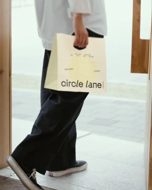 circle lane contact